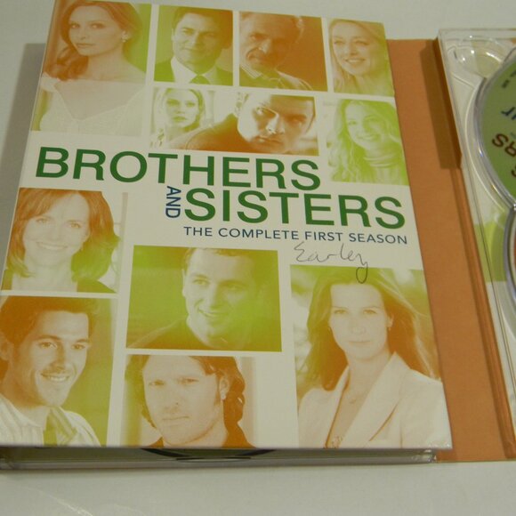 BROTHERS AND SISTERS SEASON 1 DVD Sally Fields Rob Lowe Calista Flockhart - Picture 5 of 5